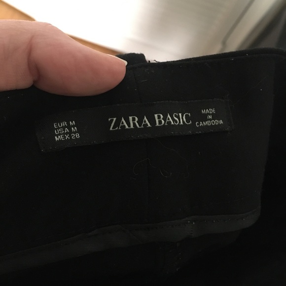 Zara Basics High waisted black trousers - Picture 2 of 3